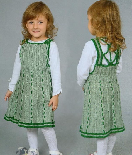 Sommerkleider für Mädchen gestrickt mit Nadeln 1-2-3-4-5 Jahre. Schemata und Beschreibung