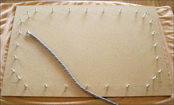 Makramee für Anfänger. Muster zum Weben von Armbändern, Knoten, Paneelen, Blumentöpfen, Tieren, Taschen