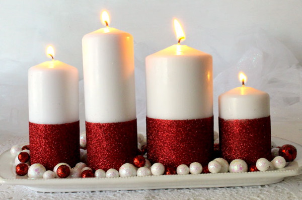 So machen Sie Kerzen zu Hause für Anfänger aus Wachs, Wachs, alten Kerzen, Paraffin mit farbiger Flamme, Aroma, getrockneten Blumen