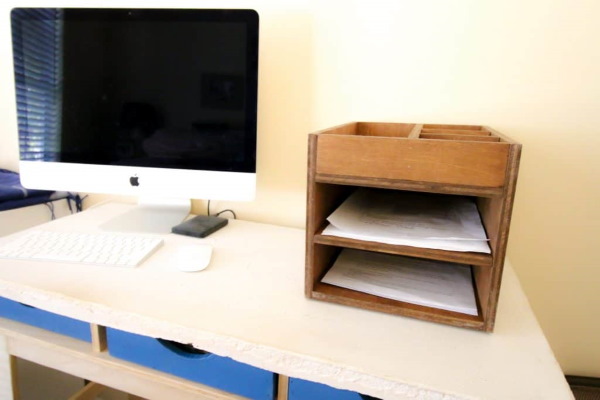 Organizzatori fai da te: masterclass con tessuto, cartone, scatole e mezzi improvvisati
