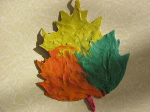 Plastilinkunst für Kinder im Alter von 2-3-4-5-6-7-8 Jahren. Was ist das, Vorlagen, Schablonen zum Thema Herbst, Winter, Frühling, Sommer, Tiere