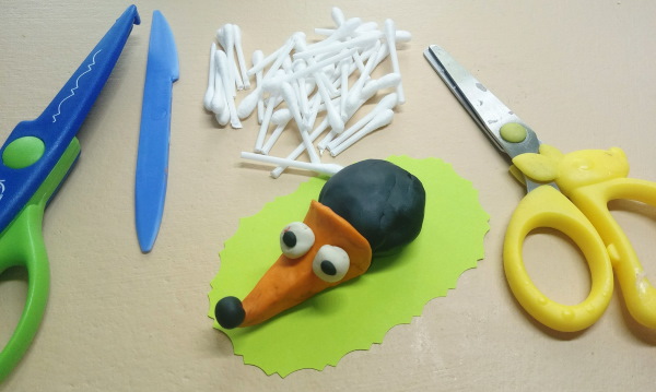 Basteln mit eigenen Händen aus Wattestäbchen, Scheiben, Plastilin