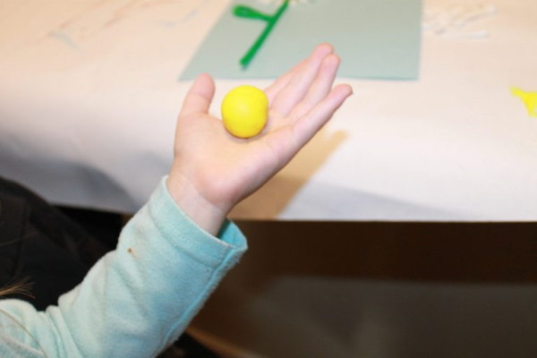 Basteln mit eigenen Händen aus Wattestäbchen, Scheiben, Plastilin