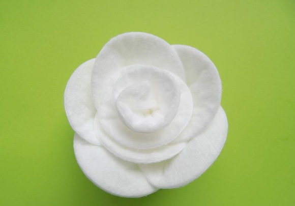 Basteln mit eigenen Händen aus Wattestäbchen, Scheiben, Plastilin