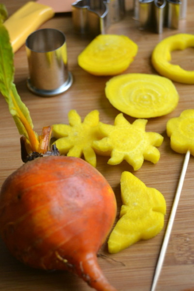 Essbarer Blumenstrauß für eine Frau. So machen Sie es selbst