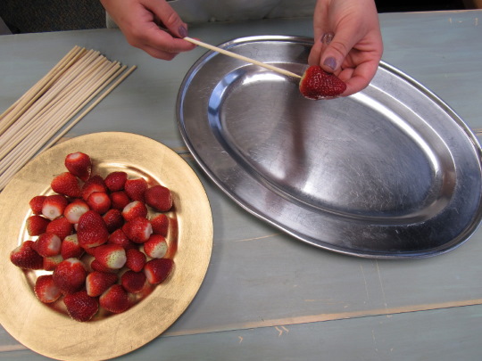Essbarer Blumenstrauß für eine Frau. So machen Sie es selbst
