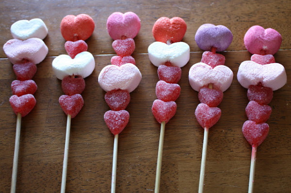 DIY-Sträuße aus Marshmallows und Marmelade. Foto, Meisterkurse