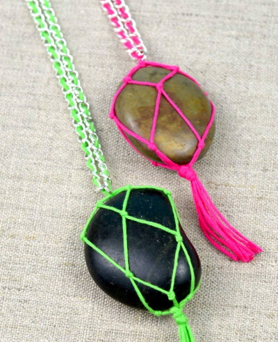 Makramee für Anfänger. Muster zum Weben von Armbändern, Knoten, Paneelen, Blumentöpfen, Tieren, Taschen