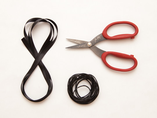 Makramee für Anfänger. Muster zum Weben von Armbändern, Knoten, Paneelen, Blumentöpfen, Tieren, Taschen