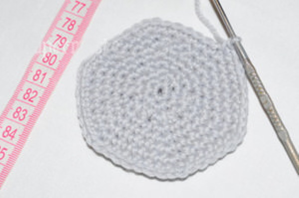 Amigurumi häkeln. Tiermuster für Anfänger mit Beschreibung