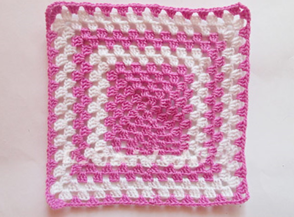 Schmusetücher für Neugeborene, selbst gemacht, gehäkelt und gestrickt. Schnittmuster mit Größen, Diagrammen, Beschreibung
