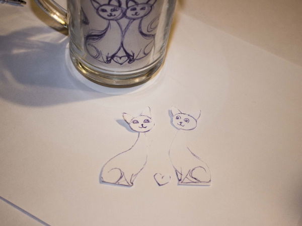 Tassen aus Polymerton. Meisterkurs für Anfänger, Schritt für Schritt erklärt. Foto