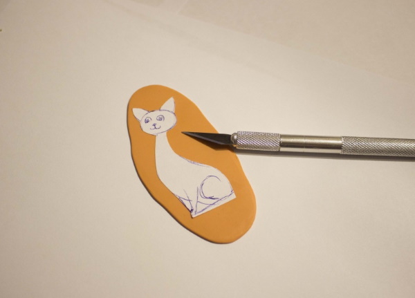 Tassen aus Polymerton. Meisterkurs für Anfänger, Schritt für Schritt erklärt. Foto