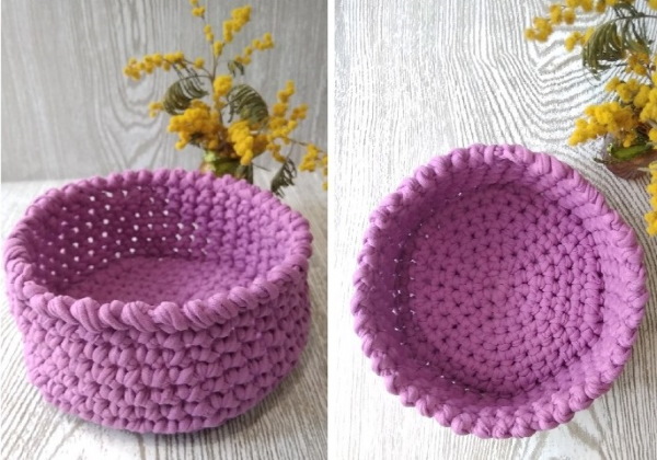 Stricken aus Strickgarn mit einer Häkelnadel. Körbe, Taschen, Hausschuhe Schritt für Schritt mit Fotos