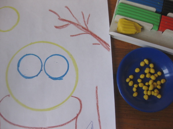 Kolobok-Zeichnung für Kinder mit Bleistift, Farben schwarz und weiß, Farbe, Färbung