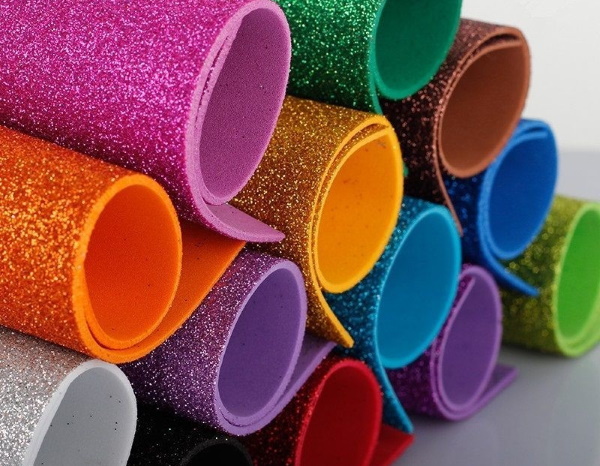 Creazioni fai da te con foamiran glitterato. Masterclass, modelli con modelli. Foto