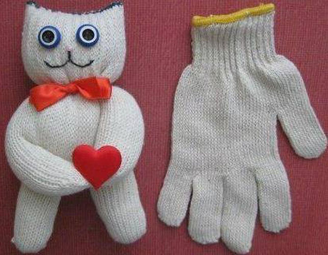 Basteln Sie selbst aus alten Gummihandschuhen. Meisterkurse Schritt für Schritt