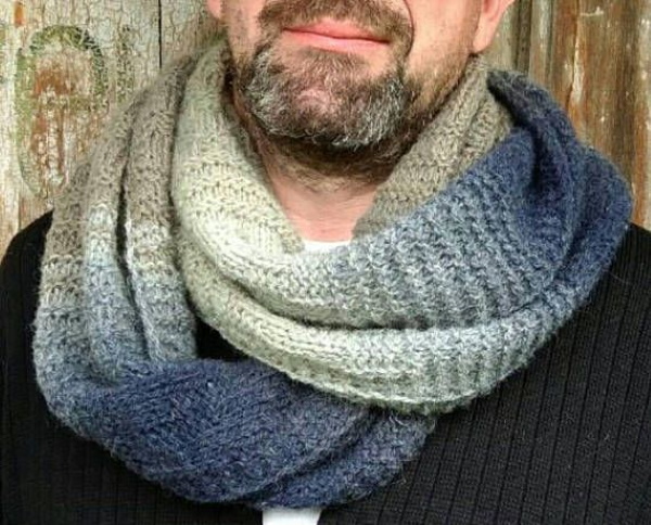 Einen Herrenschal mit Stricknadeln zu stricken ist schnell und einfach. Schemata mit Fotos, Mustern