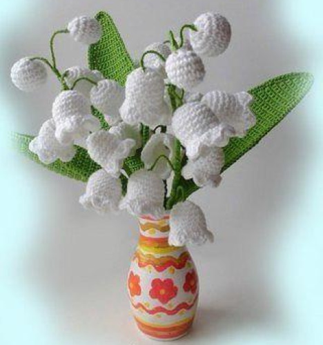 Häkelblume. Strickanleitung und Beschreibung für Anfänger: voluminös, einfach