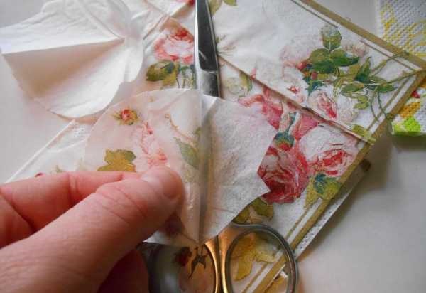 Decoupage auf einer Holzoberfläche. Wie man macht, Meisterklasse aus Servietten, antike Tapeten