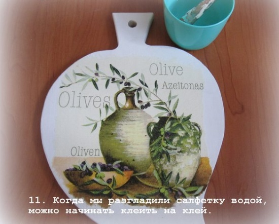 Decoupage auf einer Holzoberfläche. Wie man macht, Meisterklasse aus Servietten, antike Tapeten