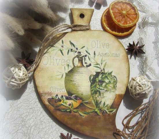 Decoupage auf einer Holzoberfläche. Wie man macht, Meisterklasse aus Servietten, antike Tapeten