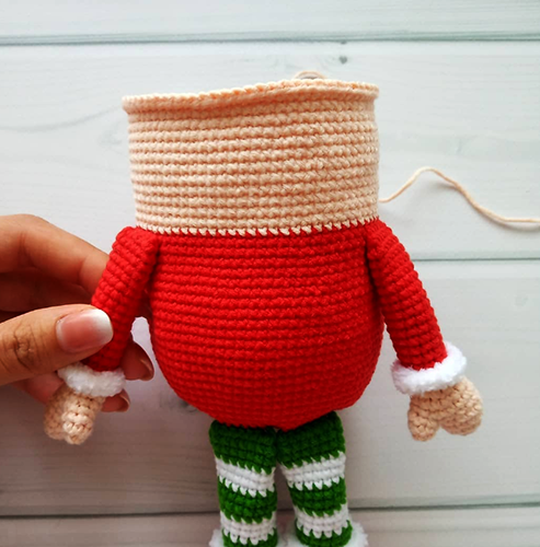 Gnomo all'uncinetto. Schemi e descrizioni, masterclass: Capodanno, Natale, fragola. Foto
