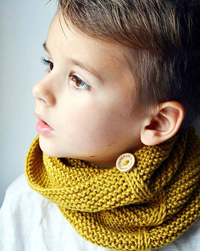 Gestrickter Snood für einen Jungen. Strickanleitungen mit Schritt-für-Schritt-Beschreibungen mit Fotos