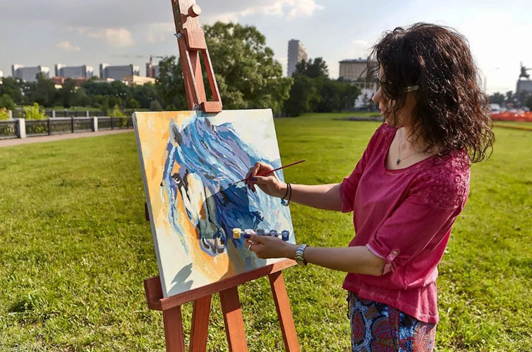 Acrylfarben zum Malen. Anwendung auf Leinwand, Stoff, Wänden