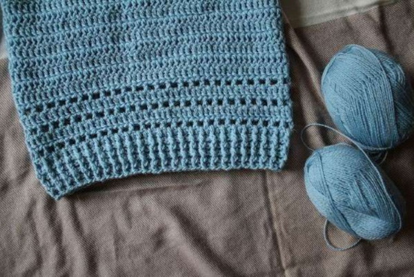 Raglan-Häkelarbeit von oben. Modelle mit Mustern für Frauen, Kinder: schöne Jacke, durchbrochen, Tunika