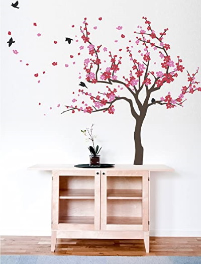 Zeichnung eines Sakura-Zweiges mit Bleistift, Farben, Gouache, Aquarellen für Kinder