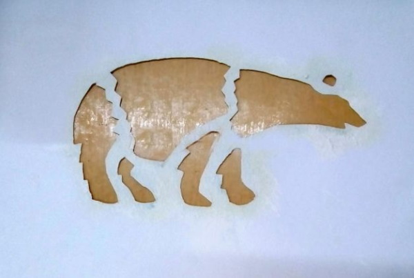Eisbärzeichnung für Kinder mit Bleistift, Gouache, Farben
