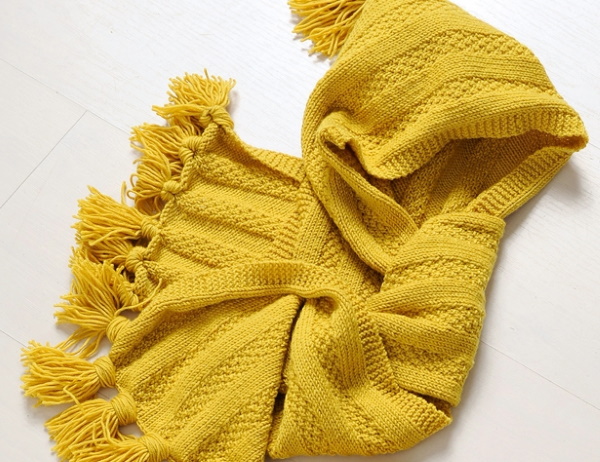 Gestrickte Kapuzenmütze. Muster und Beschreibung mit Ohren, Muster, elastischer Kante