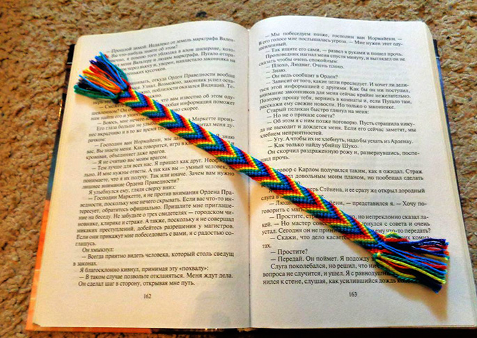 So erstellen Sie ein Lesezeichen für Ihre Lehrbücher