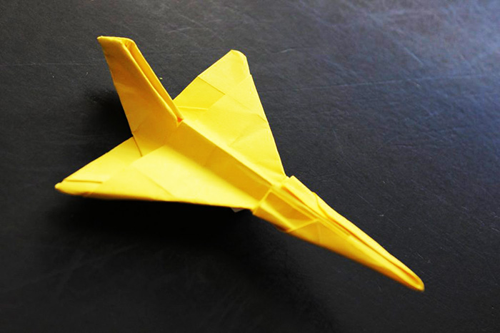 Papierkämpfer. Wie man Origami aus Papier mit eigenen Händen macht, Anleitung