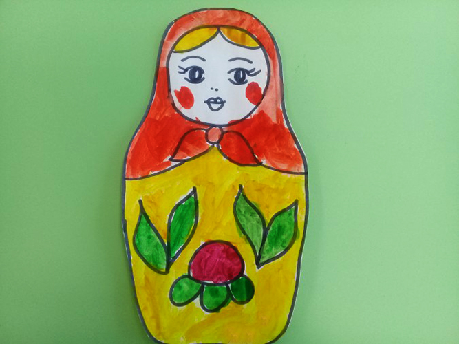 Matroschka-Zeichnung für Kinder im Kindergarten