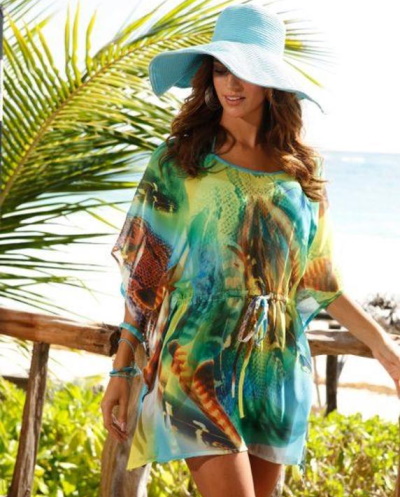 Locker sitzendes Sommerkleid zum Selbermachen. Muster, Foto