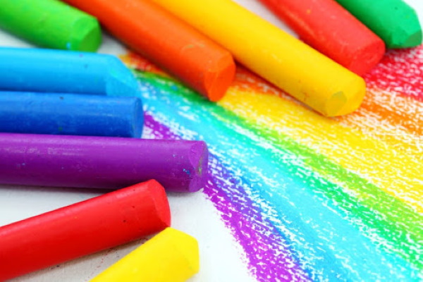 Wie man aus Farben, Plastilin, Gouache und Aquarellen blaue Farbe macht