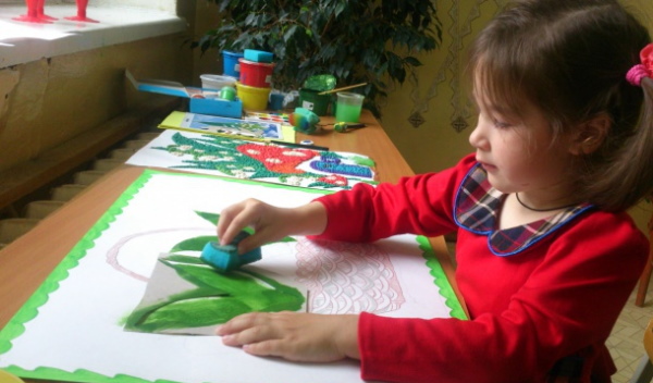 Maiglöckchen zeichnen für Kinder mit Bleistift, malen Schritt für Schritt