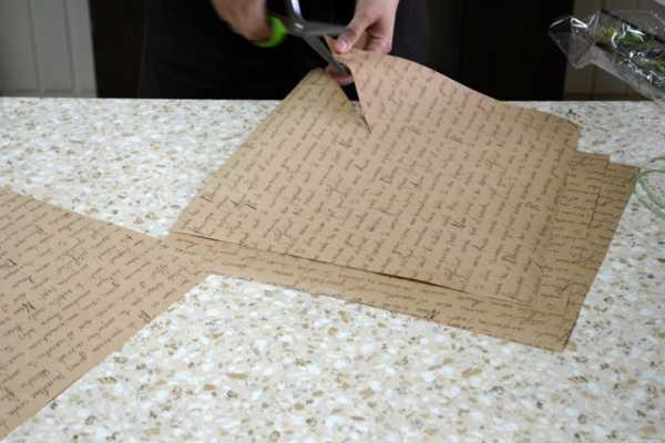 Verpackung von Sträußen aus frischen Blumen in Foamiran, Kraftpapier, Folie
