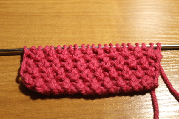 Muster (Design) Reisstricken. Schema mit Beschreibung für Anfänger