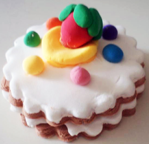 Plastilinkuchen für Kinder von 3-4-5-6 Jahren Schritt für Schritt