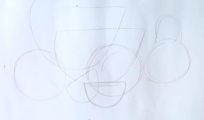 Stillleben mit Bleistift zum Skizzieren für Anfänger. Bilder