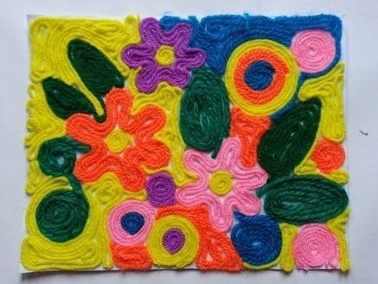 Zeichnen mit Faden und Farben. Wie heißt der Meisterkurs für Kinder?