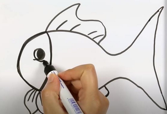 Fischzeichnung für Kinder Schritt für Schritt mit einem Bleistift