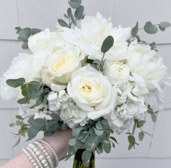 DIY-Brautstrauß aus frischen Blumen. So geht's, Foto