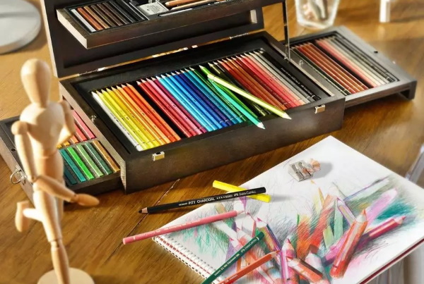 Kit da disegno per bambini in valigia