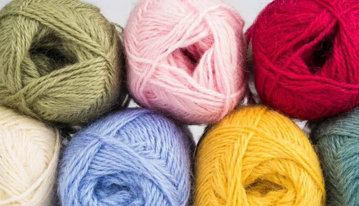 So stricken Sie Knieschützer mit Stricknadeln: Beschreibung, Diagramm für Anfänger