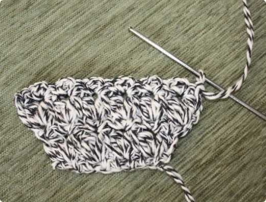 Gestrickte Hausschuhe mit Filzsohle für Anfänger. Schema