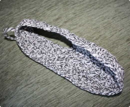 Gestrickte Hausschuhe mit Filzsohle für Anfänger. Schema